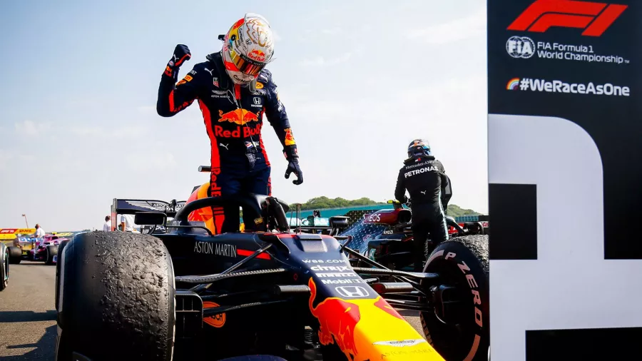 Tim Red Bull Honda Berhasil Memenangkan Balapan Historis Pada Peringatan 70 Tahun F1 Grand Prix