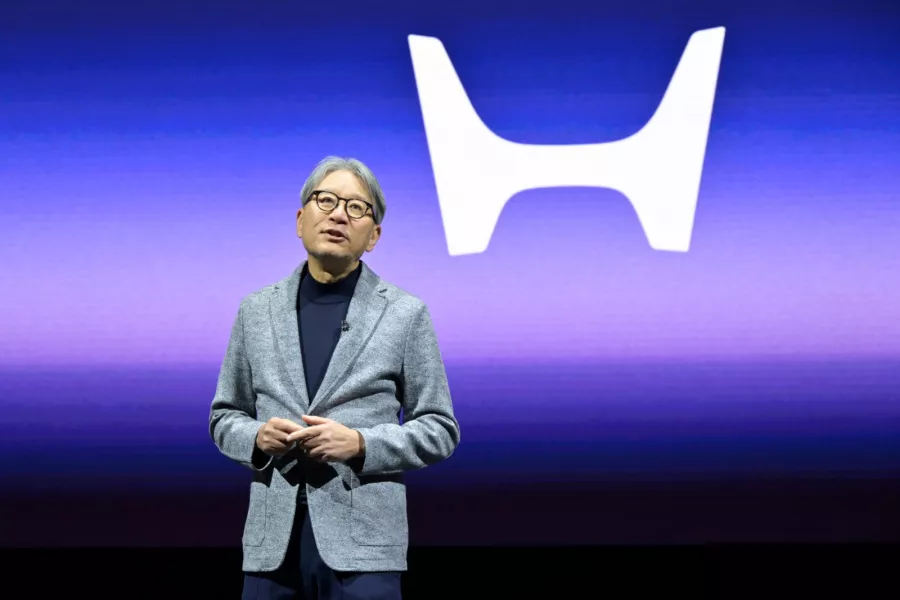 Honda Perkenalkan Logo Masa Depan Untuk Kendaraan Listrik Terbarunya Pada Pameran CES 2024
