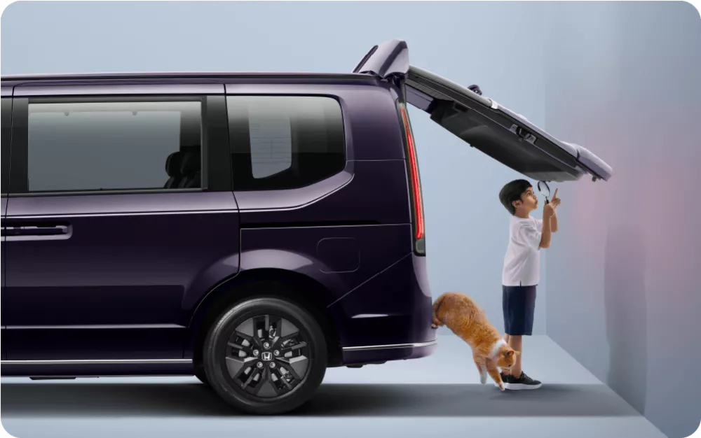 Power Tailgate with Memory Multi-Angle Adjustment Honda Step WGN