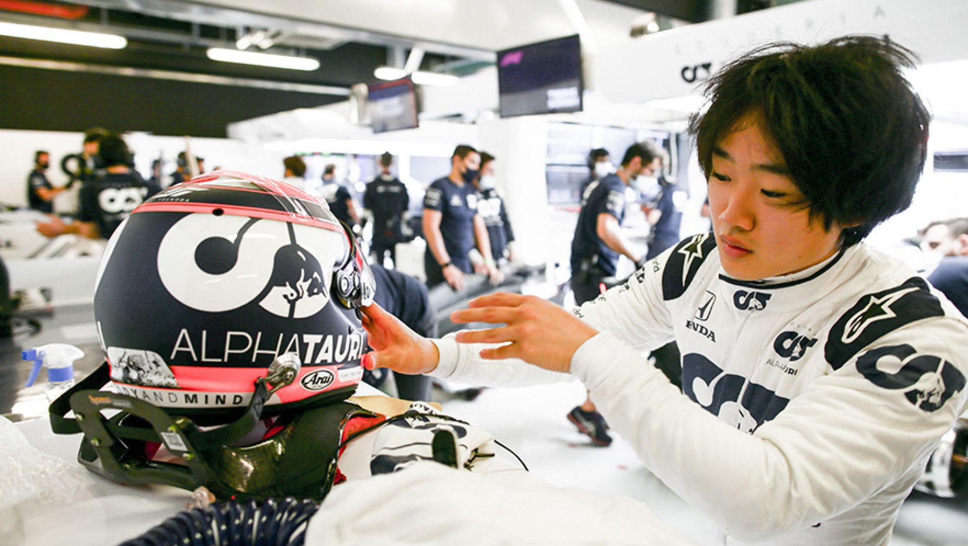 Pembalap Muda Asal Jepang – Yuki Tsunoda akan Memulai Karir Balap F1 bersama Tim Scuderia Alphatauri Honda di Musim 2021