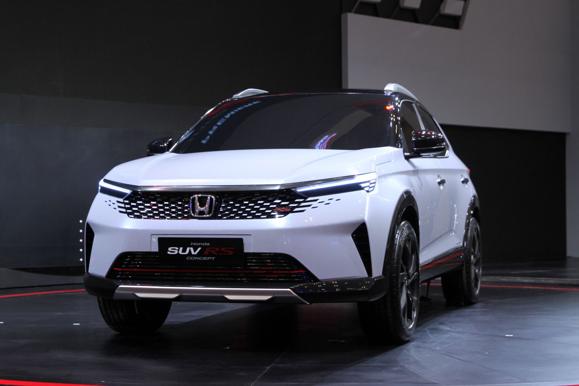Debut Dunia di Ajang GIIAS 2021, Honda SUV RS Concept Diluncurkan!