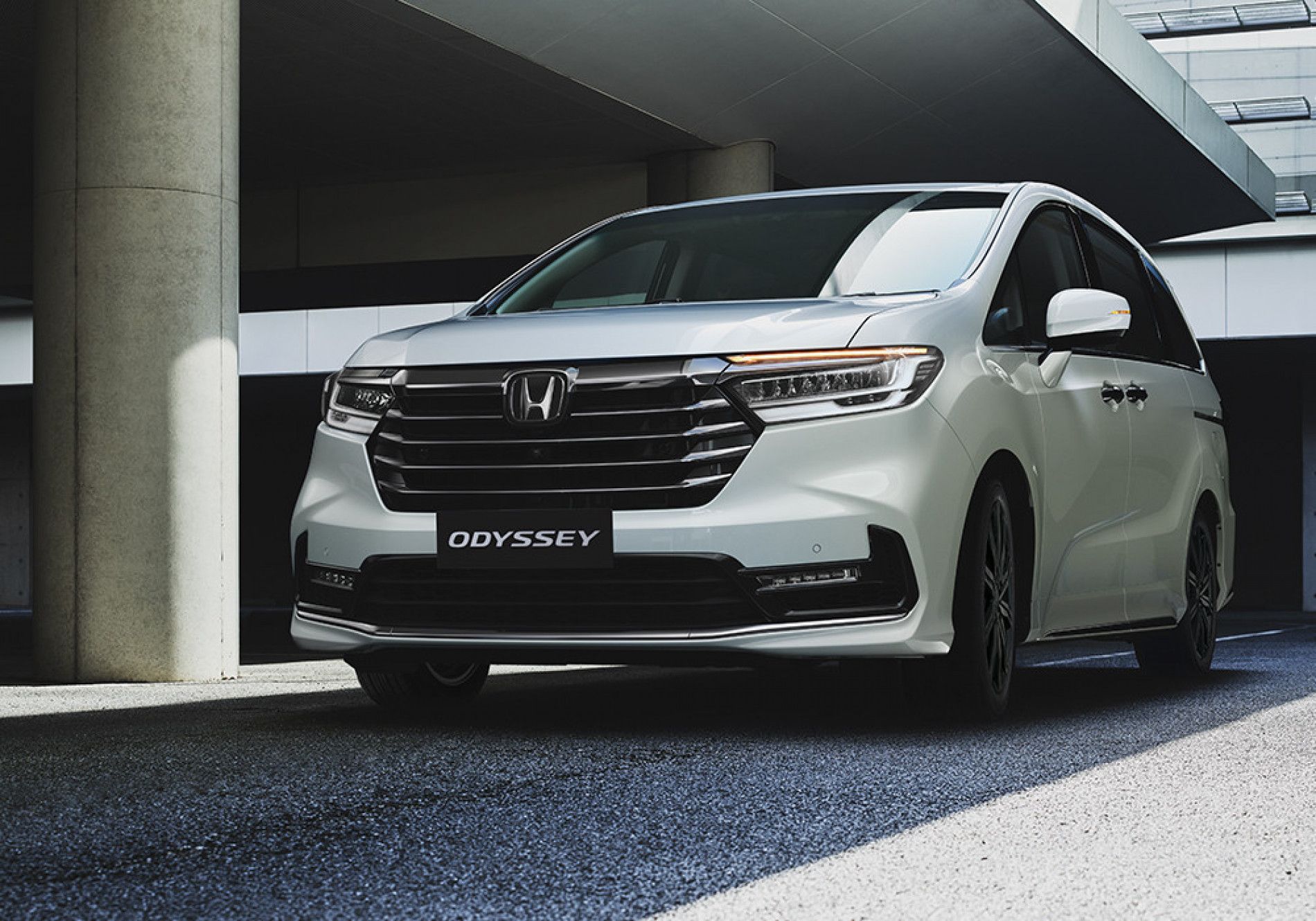 Semakin Mewah dan Semakin Aman, New Honda Odyssey Kini Dilengkapi Teknologi Honda Sensing